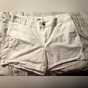 Old Navy Size 14 White Shorts